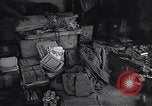 Standbild kommunistischen Essen Cache Malaya, 1959, aus Sekunde 25 historischem Filmmaterial Videoclip 65675031125