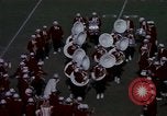 Standbild der Stanford University Band und Fußball-Spiel Palo Alto California USA, 1976, aus Sekunde 30 historischem Filmmaterial Videoclip 65675031127