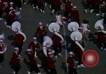 Standbild der Stanford University Band und Fußball-Spiel Palo Alto California USA, 1976, aus Sekunde 35 historischem Filmmaterial Videoclip 65675031127
