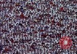 Standbild der Stanford University Band und Fußball-Spiel Palo Alto California USA, 1976, aus Sekunde 47 historischem Filmmaterial Videoclip 65675031127