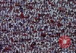 Standbild der Stanford University Band und Fußball-Spiel Palo Alto California USA, 1976, aus Sekunde 54 historischem Filmmaterial Videoclip 65675031127