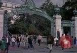 Standbild der University of California Berkeley Berkeley California USA, 1976, aus Sekunde 10 historischem Filmmaterial Videoclip 65675031128