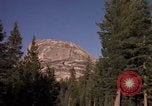 Immagine di Yosemite Valley Mariposa California USA, 1976, secondo 31 filmato di repertorio 65675031133