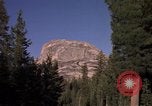 Immagine di Yosemite Valley Mariposa California USA, 1976, secondo 32 filmato di repertorio 65675031133