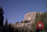 Immagine di Yosemite Valley Mariposa California USA, 1976, secondo 40 filmato di repertorio 65675031133