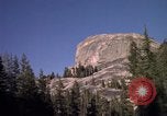 Immagine di Yosemite Valley Mariposa California USA, 1976, secondo 43 filmato di repertorio 65675031133