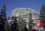 Immagine di Yosemite Valley Mariposa California USA, 1976, secondo 47 filmato di repertorio 65675031133