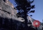 Immagine di Yosemite Valley Mariposa California USA, 1976, secondo 56 filmato di repertorio 65675031133