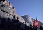 Immagine di Yosemite Valley Mariposa California USA, 1976, secondo 57 filmato di repertorio 65675031133