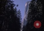 Standbild El Capitan Southeast face Mariposa California USA, 1976, aus Sekunde 8 historischem Filmmaterial Videoclip 65675031134