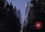 Standbild El Capitan Southeast face Mariposa California USA, 1976, aus Sekunde 9 historischem Filmmaterial Videoclip 65675031134