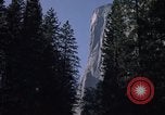 Standbild El Capitan Southeast face Mariposa California USA, 1976, aus Sekunde 11 historischem Filmmaterial Videoclip 65675031134