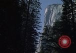 Standbild El Capitan Southeast face Mariposa California USA, 1976, aus Sekunde 20 historischem Filmmaterial Videoclip 65675031134