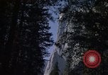 Standbild El Capitan Southeast face Mariposa California USA, 1976, aus Sekunde 26 historischem Filmmaterial Videoclip 65675031134