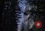Standbild El Capitan Southeast face Mariposa California USA, 1976, aus Sekunde 27 historischem Filmmaterial Videoclip 65675031134