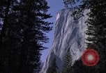 Standbild El Capitan Southeast face Mariposa California USA, 1976, aus Sekunde 29 historischem Filmmaterial Videoclip 65675031134