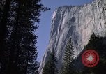 Standbild El Capitan Southeast face Mariposa California USA, 1976, aus Sekunde 33 historischem Filmmaterial Videoclip 65675031134