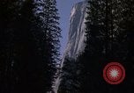 Standbild El Capitan Southeast face Mariposa California USA, 1976, aus Sekunde 51 historischem Filmmaterial Videoclip 65675031134