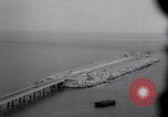 Standbild Chesapeake Bay Bridge-Tunnel Hingabe Virginia Beach United States USA, 1964, aus Sekunde 19 historischem Filmmaterial Videoclip 65675031135