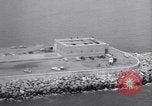 Standbild Chesapeake Bay Bridge-Tunnel Hingabe Virginia Beach United States USA, 1964, aus Sekunde 24 historischem Filmmaterial Videoclip 65675031135