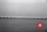 Standbild Chesapeake Bay Bridge-Tunnel Hingabe Virginia Beach United States USA, 1964, aus Sekunde 27 historischem Filmmaterial Videoclip 65675031135