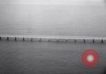 Standbild Chesapeake Bay Bridge-Tunnel Hingabe Virginia Beach United States USA, 1964, aus Sekunde 30 historischem Filmmaterial Videoclip 65675031135