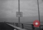 Standbild Chesapeake Bay Bridge-Tunnel Hingabe Virginia Beach United States USA, 1964, aus Sekunde 57 historischem Filmmaterial Videoclip 65675031135
