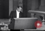 Standbild Sidney Poitier erste afrikanische amerikanische Empfänger von Oscar Hollywood Los Angeles California USA, 1964, aus Sekunde 20 historischem Filmmaterial Videoclip 65675031136