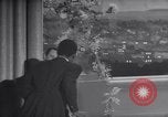 Standbild Sidney Poitier erste afrikanische amerikanische Empfänger von Oscar Hollywood Los Angeles California USA, 1964, aus Sekunde 62 historischem Filmmaterial Videoclip 65675031136