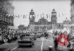 Standbild Queen Julian Mexiko, 1964, aus Sekunde 38 historischem Filmmaterial Videoclip 65675031137