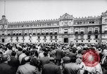 Standbild Queen Julian Mexiko, 1964, aus Sekunde 49 historischem Filmmaterial Videoclip 65675031137