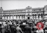 Standbild Queen Julian Mexiko, 1964, aus Sekunde 50 historischem Filmmaterial Videoclip 65675031137