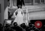 Immagine di La trentasettesima Academy Awards Hollywood Los Angeles California USA, 1965, secondo 46 filmato di repertorio 65675031142