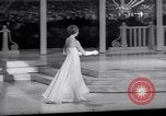 Immagine di La trentasettesima Academy Awards Hollywood Los Angeles California USA, 1965, secondo 52 filmato di repertorio 65675031142