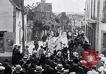 Image Festival en Bretagne Pont l'Abbé Bretagne France, 1931, de la seconde 15 séquences d'archives historiques vidéo 65675031150