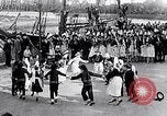 Image Festival en Bretagne Pont l'Abbé Bretagne France, 1931, de la seconde 20 séquences d'archives historiques vidéo 65675031150