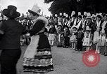 Image Festival en Bretagne Pont l'Abbé Bretagne France, 1931, de la seconde 35 séquences d'archives historiques vidéo 65675031150