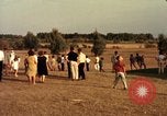 Standbild sky diving Rota Spanien, 1965, aus Sekunde 32 historischem Filmmaterial Videoclip 65675031179