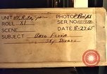 Standbild sky diving Rota Spanien, 1965, aus Sekunde 8 historischem Filmmaterial Videoclip 65675031180