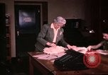 Immagine di Tessile e abbigliamento United States USA, 1948, secondo 16 filmato di repertorio 65675031183