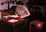 Immagine di Tessile e abbigliamento United States USA, 1948, secondo 33 filmato di repertorio 65675031183