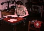 Immagine di Tessile e abbigliamento United States USA, 1948, secondo 34 filmato di repertorio 65675031183