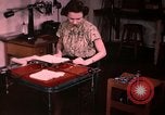 Immagine di Tessile e abbigliamento United States USA, 1948, secondo 35 filmato di repertorio 65675031183