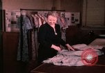 Image textile and clothing United States USA, 1948, de la seconde 1 séquences d'archives historiques vidéo 65675031184