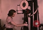 Image textile and clothing United States USA, 1948, de la seconde 44 séquences d'archives historiques vidéo 65675031184