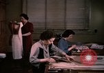 Image textile and clothing United States USA, 1948, de la seconde 56 séquences d'archives historiques vidéo 65675031184
