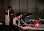 Image textile and clothing United States USA, 1948, de la seconde 57 séquences d'archives historiques vidéo 65675031184