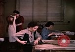 Image textile and clothing United States USA, 1948, de la seconde 58 séquences d'archives historiques vidéo 65675031184