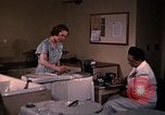 Standbild Hausrat United States USA, 1948, aus Sekunde 4 historischem Filmmaterial Videoclip 65675031185