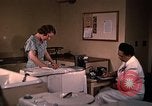 Standbild Hausrat United States USA, 1948, aus Sekunde 9 historischem Filmmaterial Videoclip 65675031185
